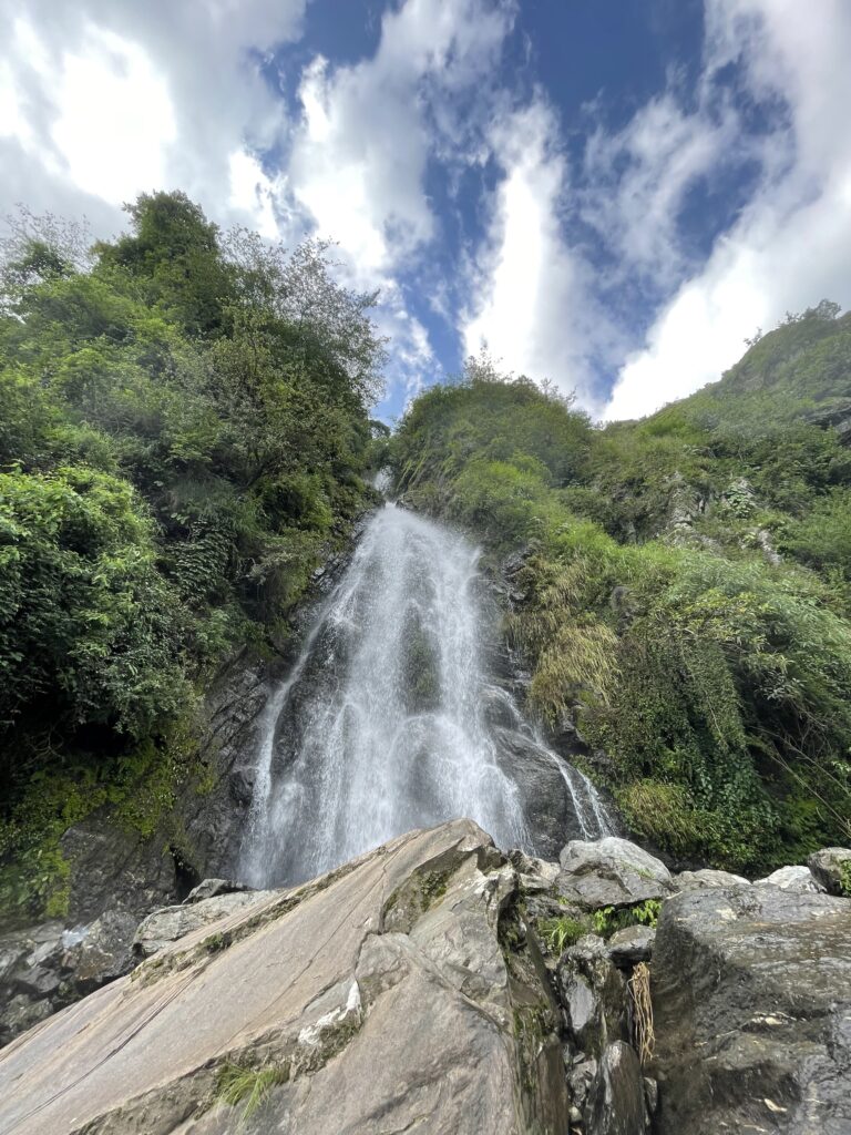 Guneher waterfall in Bir Billing