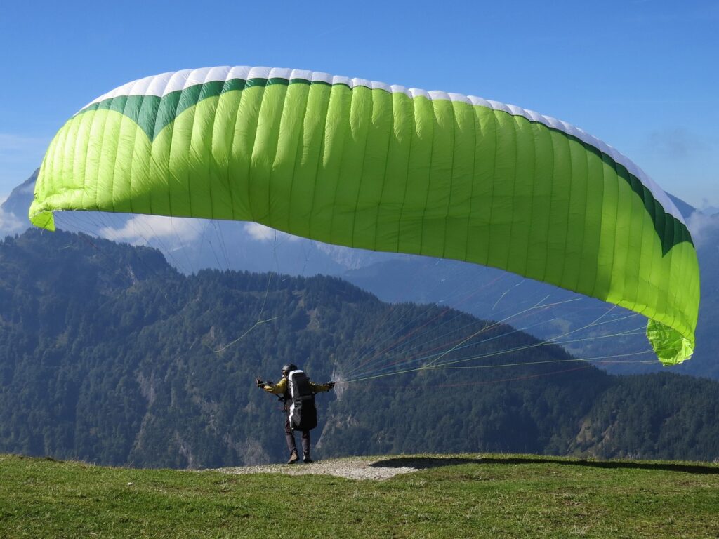 Paragliding in Bir Billing