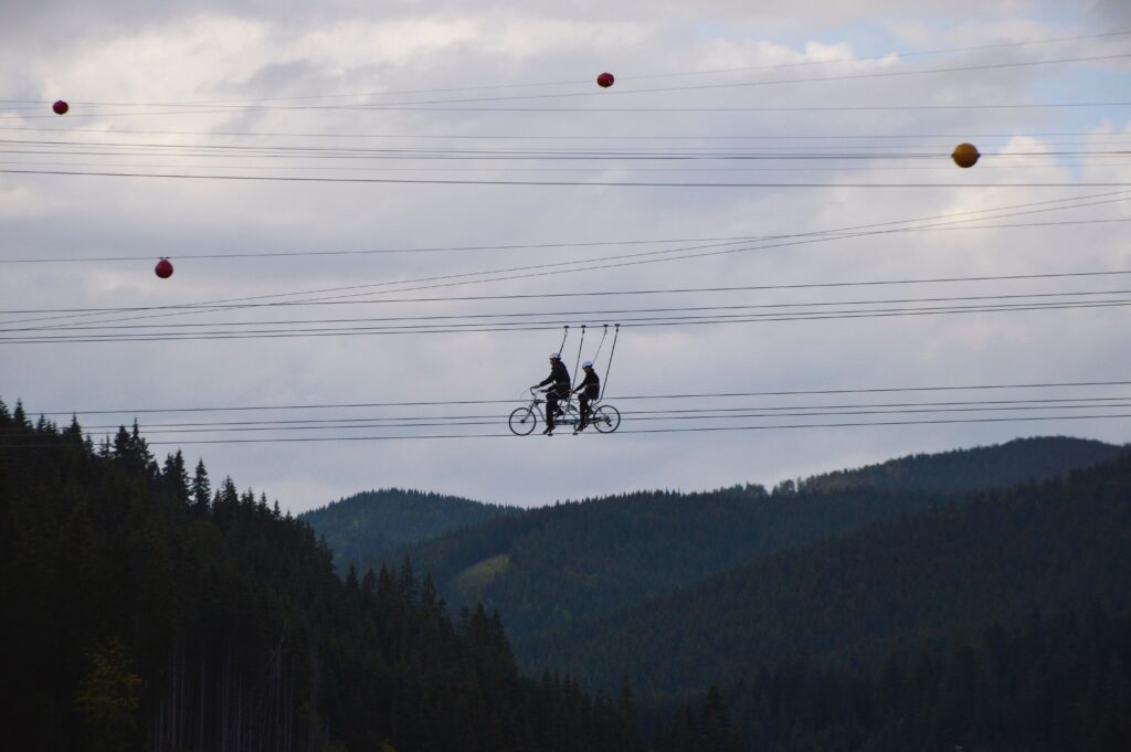 Sky cycling in Bir Billing