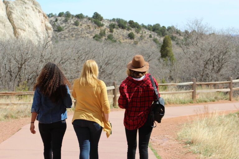 Women on a holiday in Bir