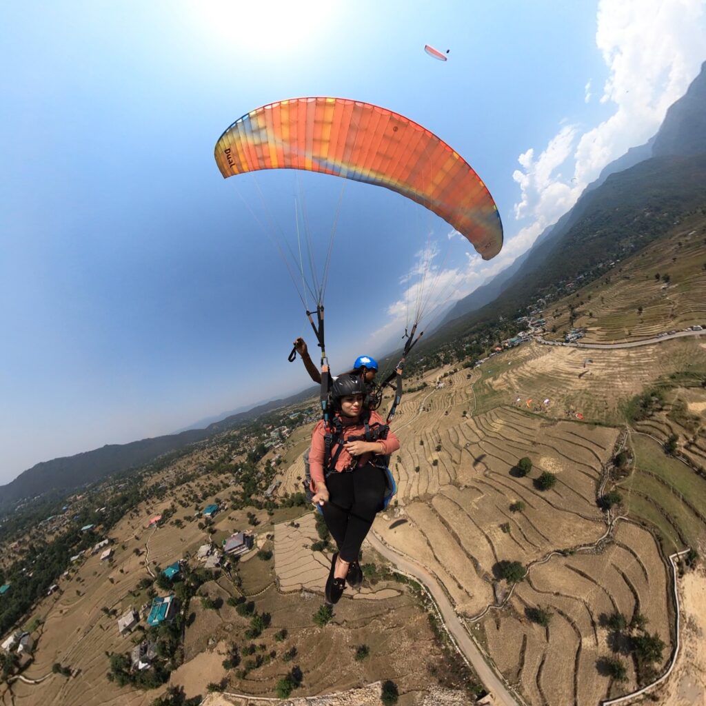 Escape in Bir: Paragliding Adventure and Aerial Photography - A Bird's-Eye View Like No Other